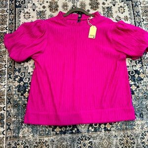 NWT Women’s boutique top, Large